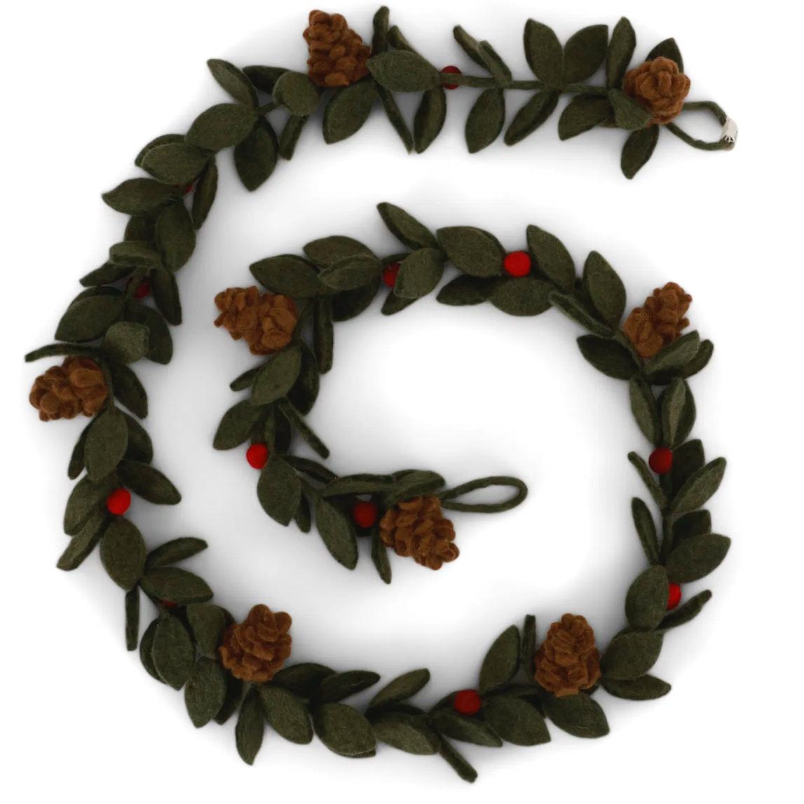 Felt Garland with Red Berries and Pinecones