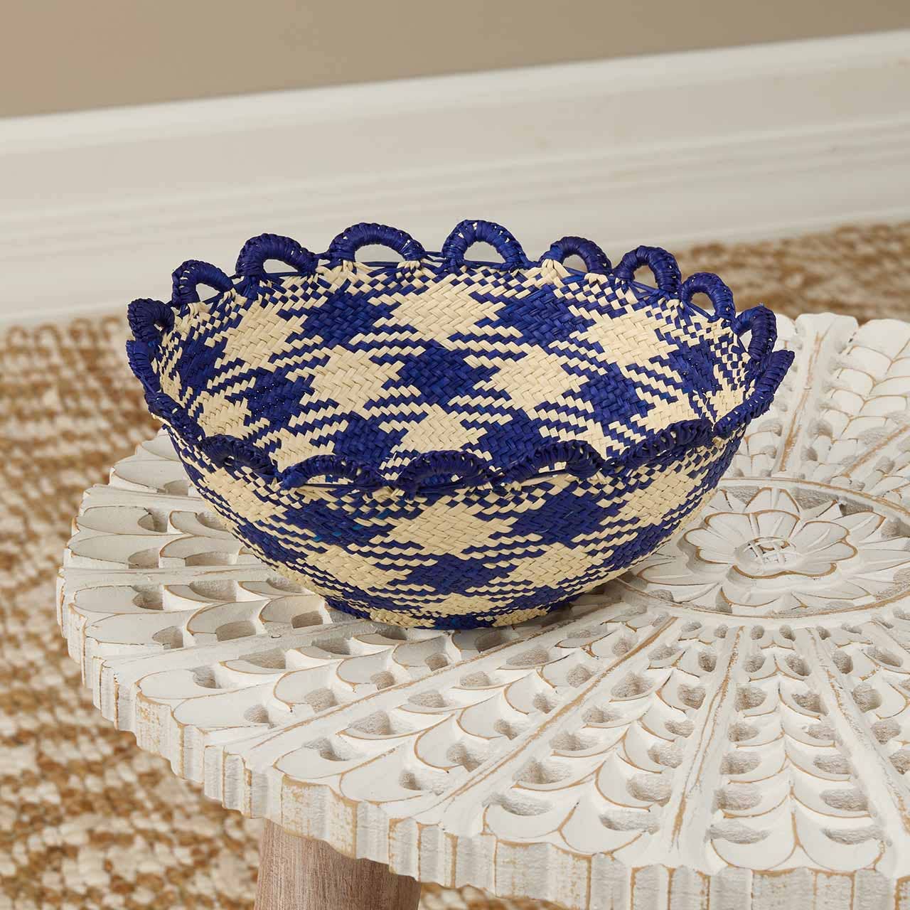 Gingham Scallop Basket