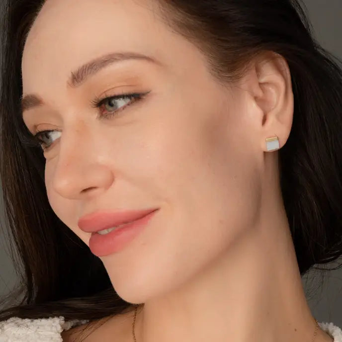 Kelly Mother of Pearl Studs