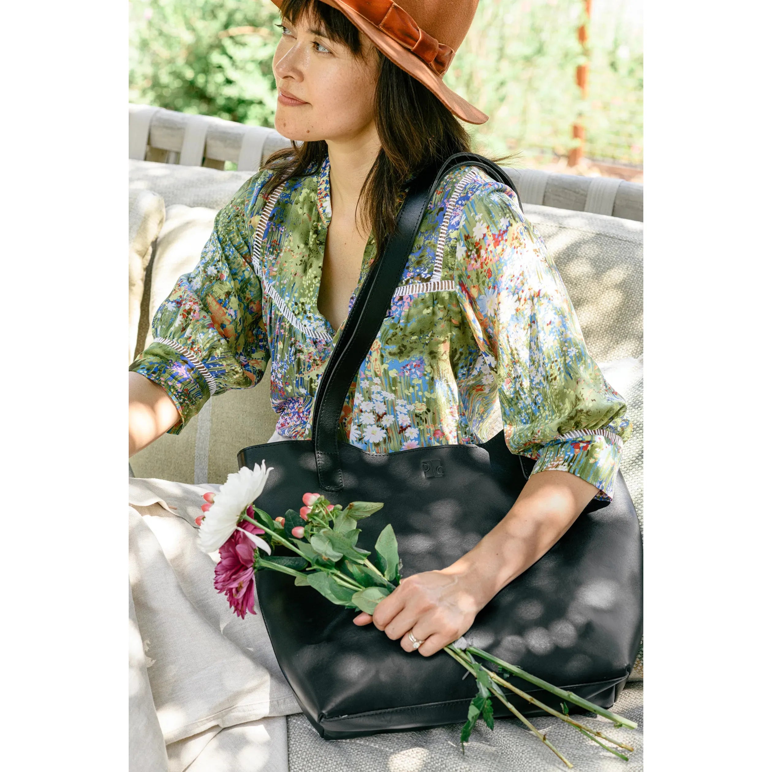 Large Wave Tote- Black