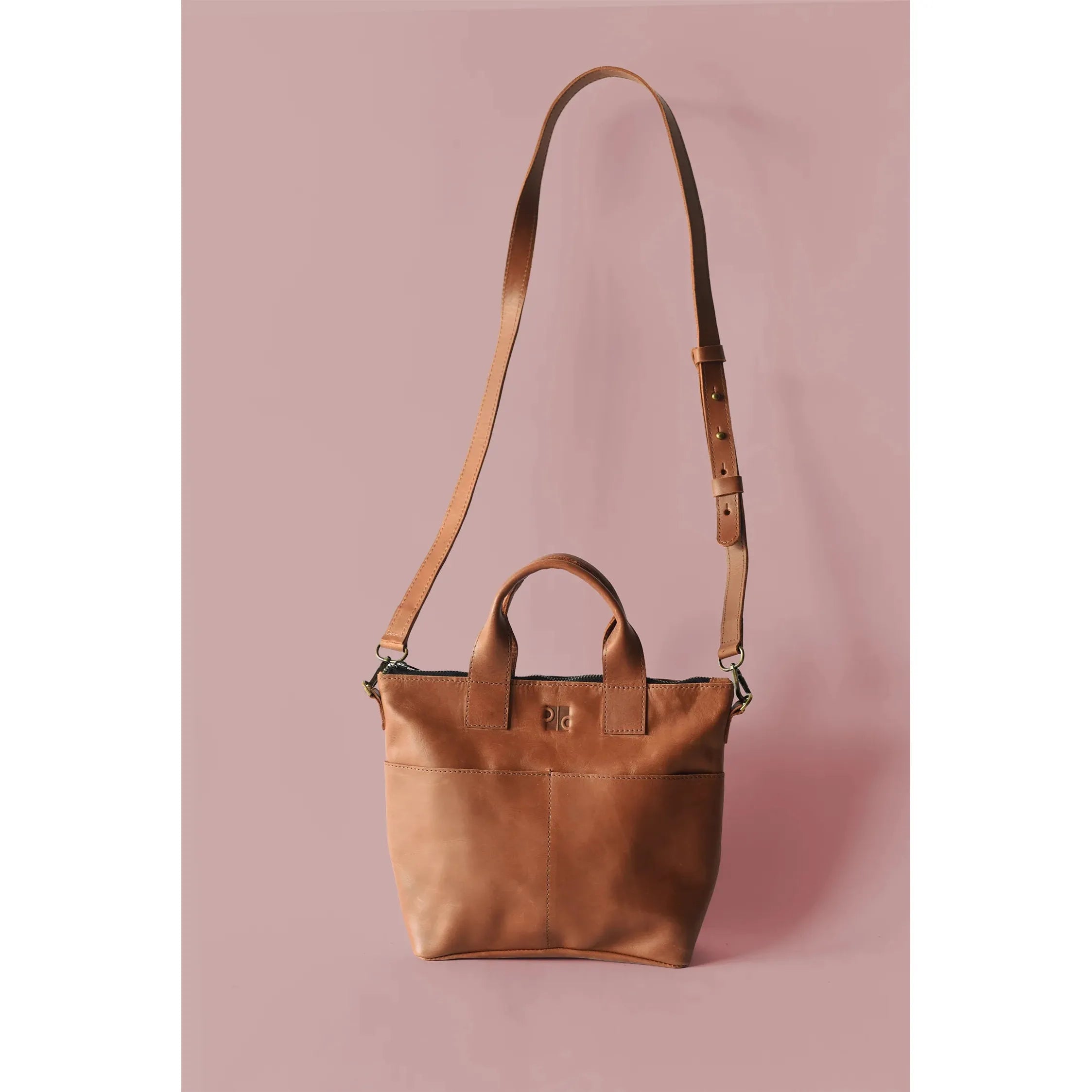 Medium Crossbody- Cognac