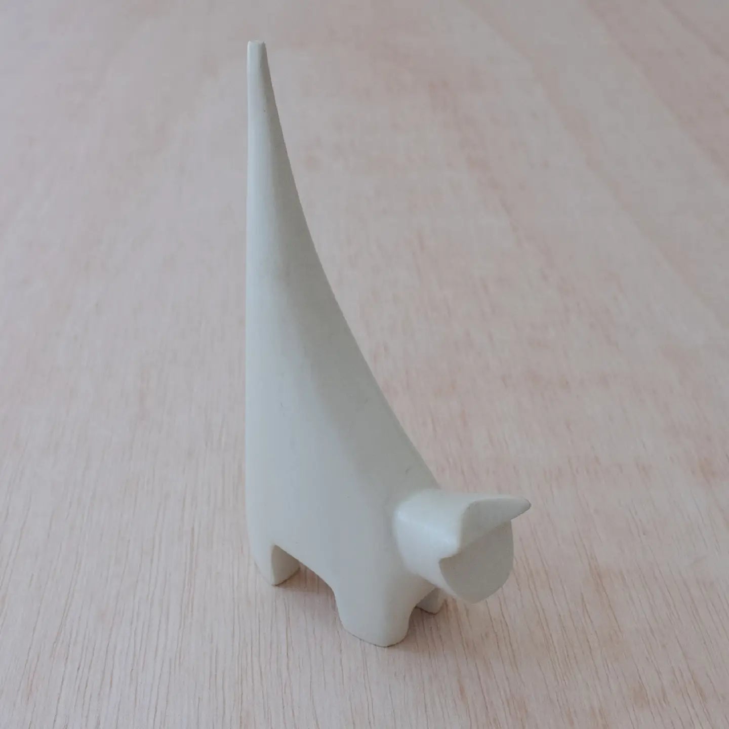 Natural Cat Ring Holder