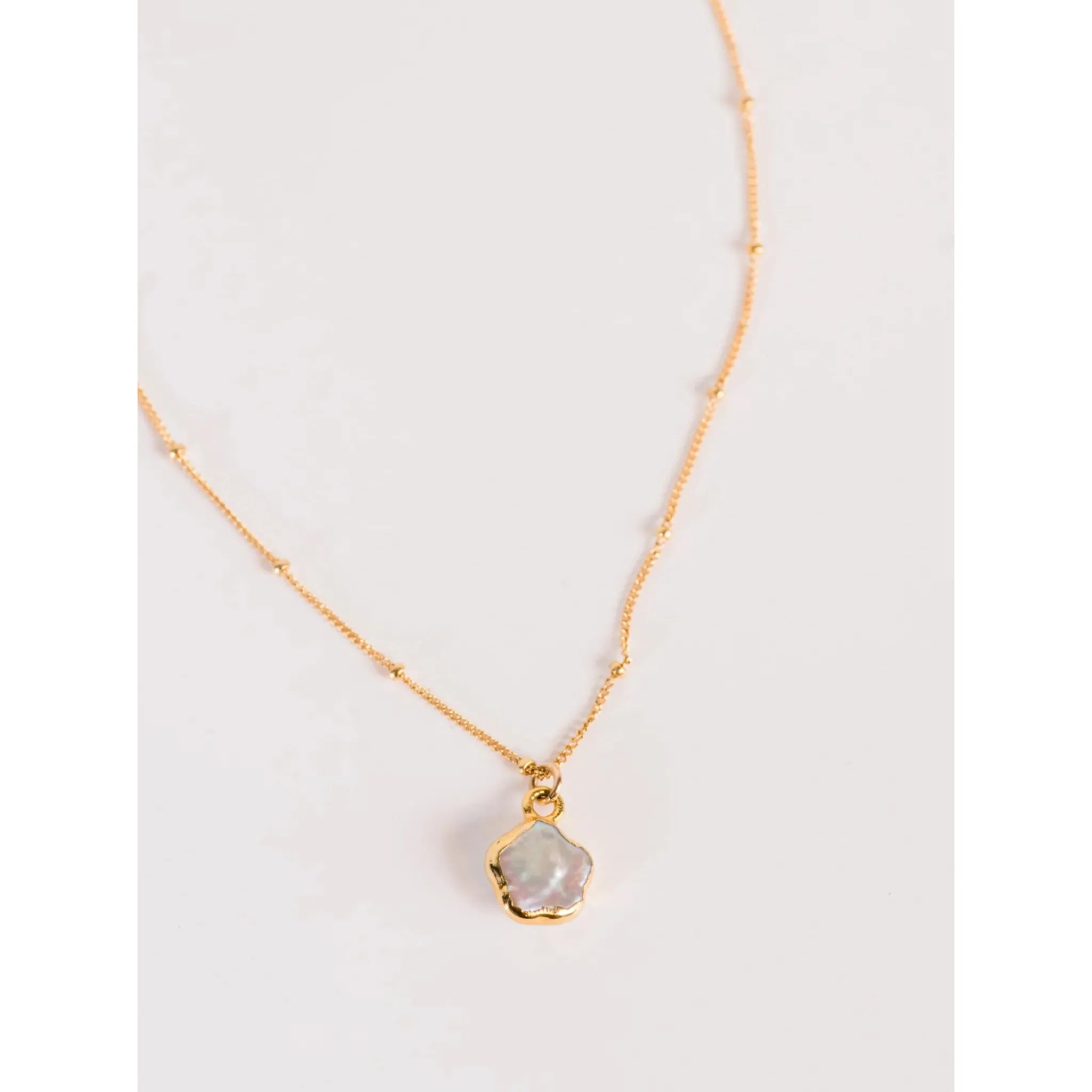 Pearl Flower Pendant Necklace- Gold-Filled
