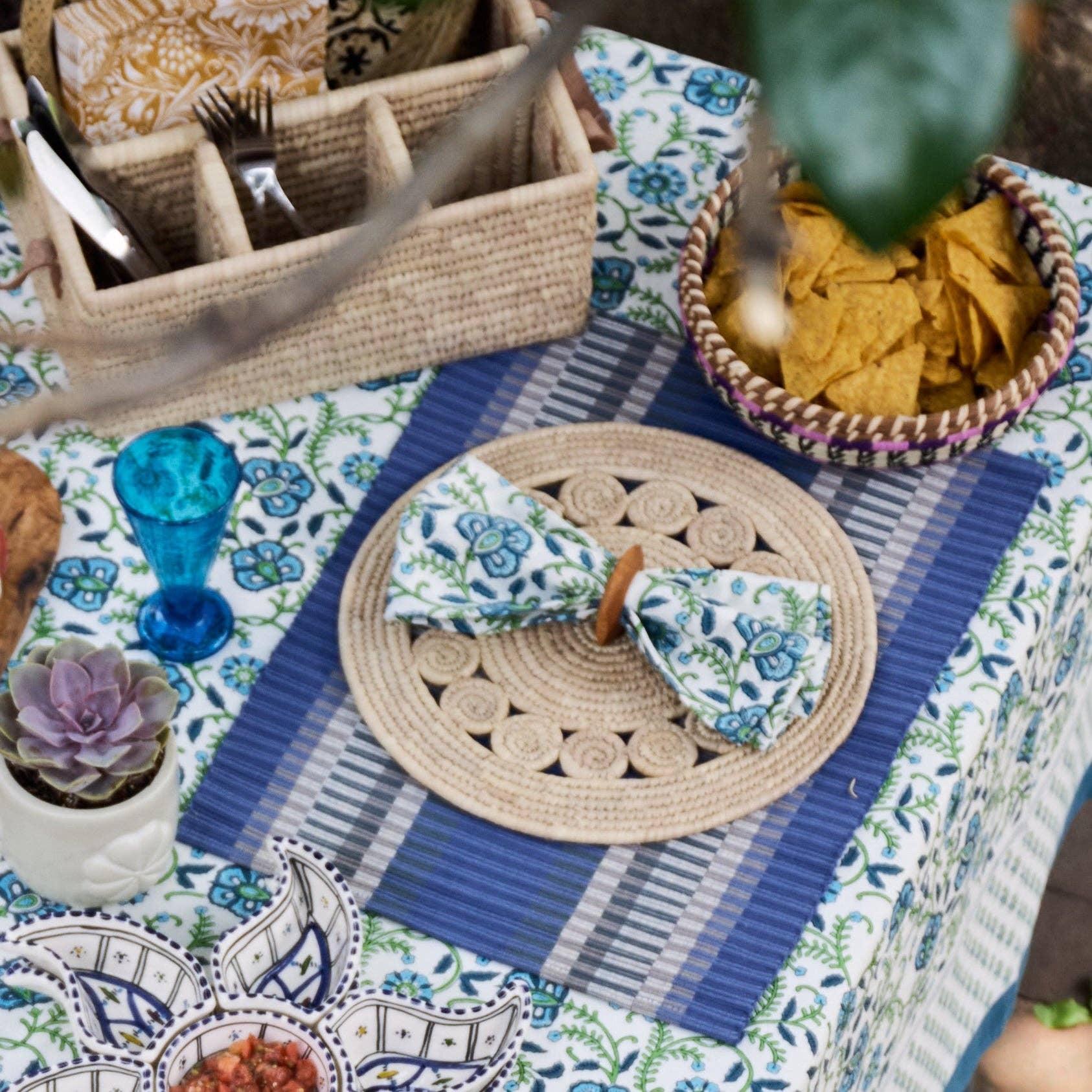 Pleta Woven Date Palm Leaf Charger