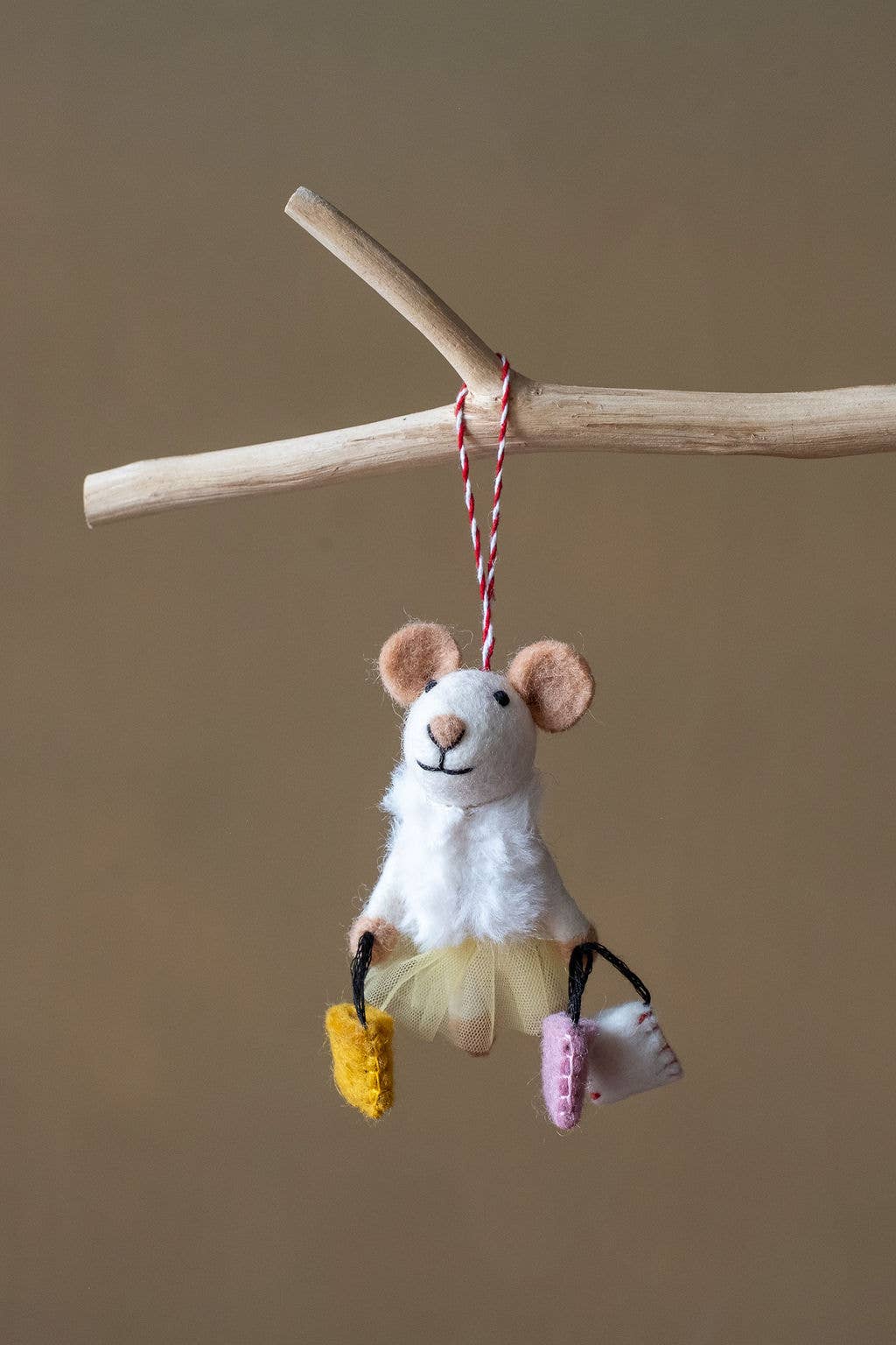 Felt Shopping Mouse Ornament