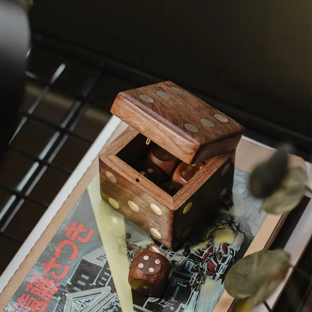 5 Dice Box Set