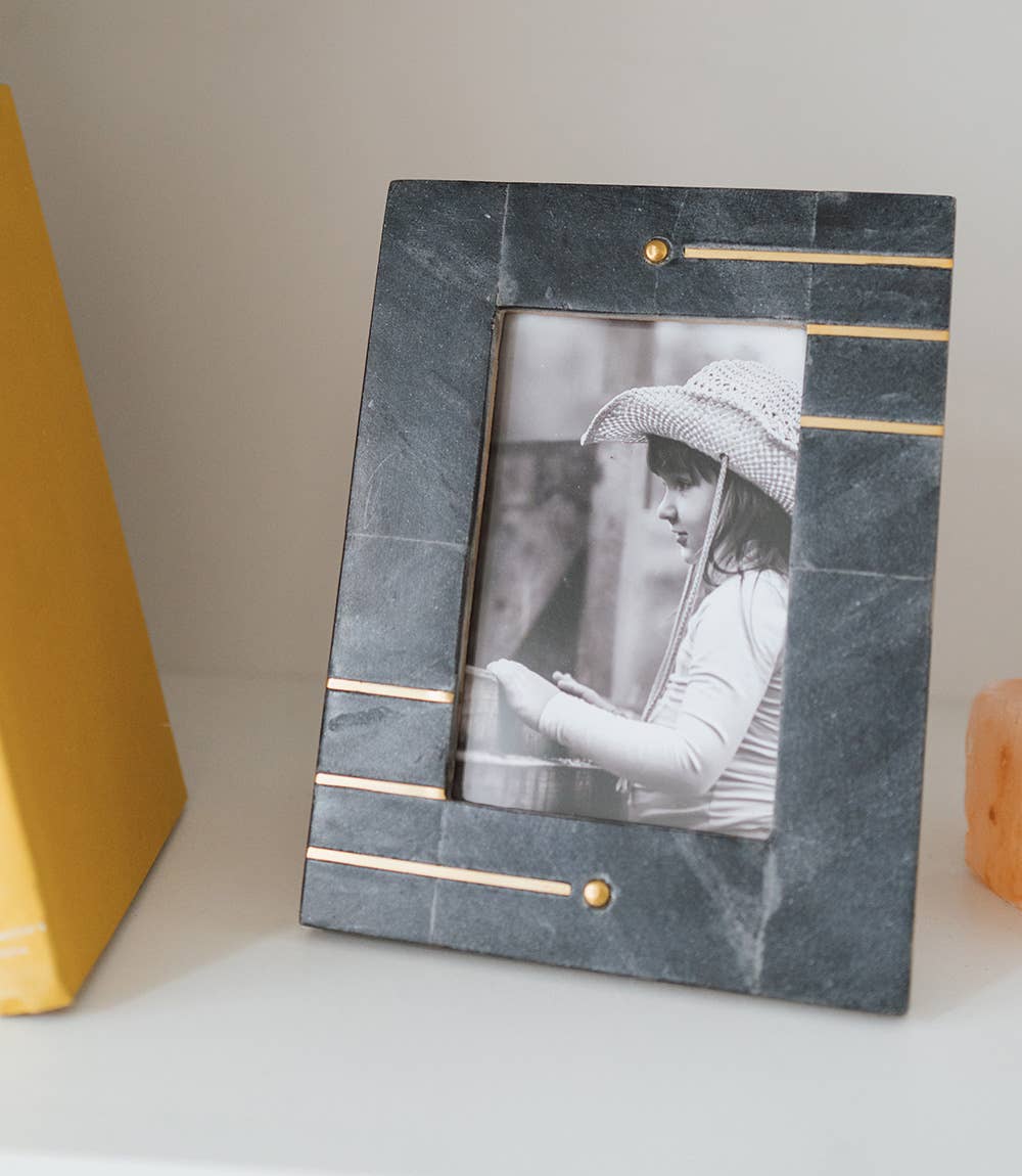 Sammita 4x6 Black Picture Frame