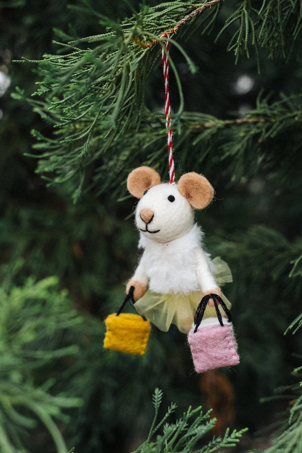 Felt Shopping Mouse Ornament