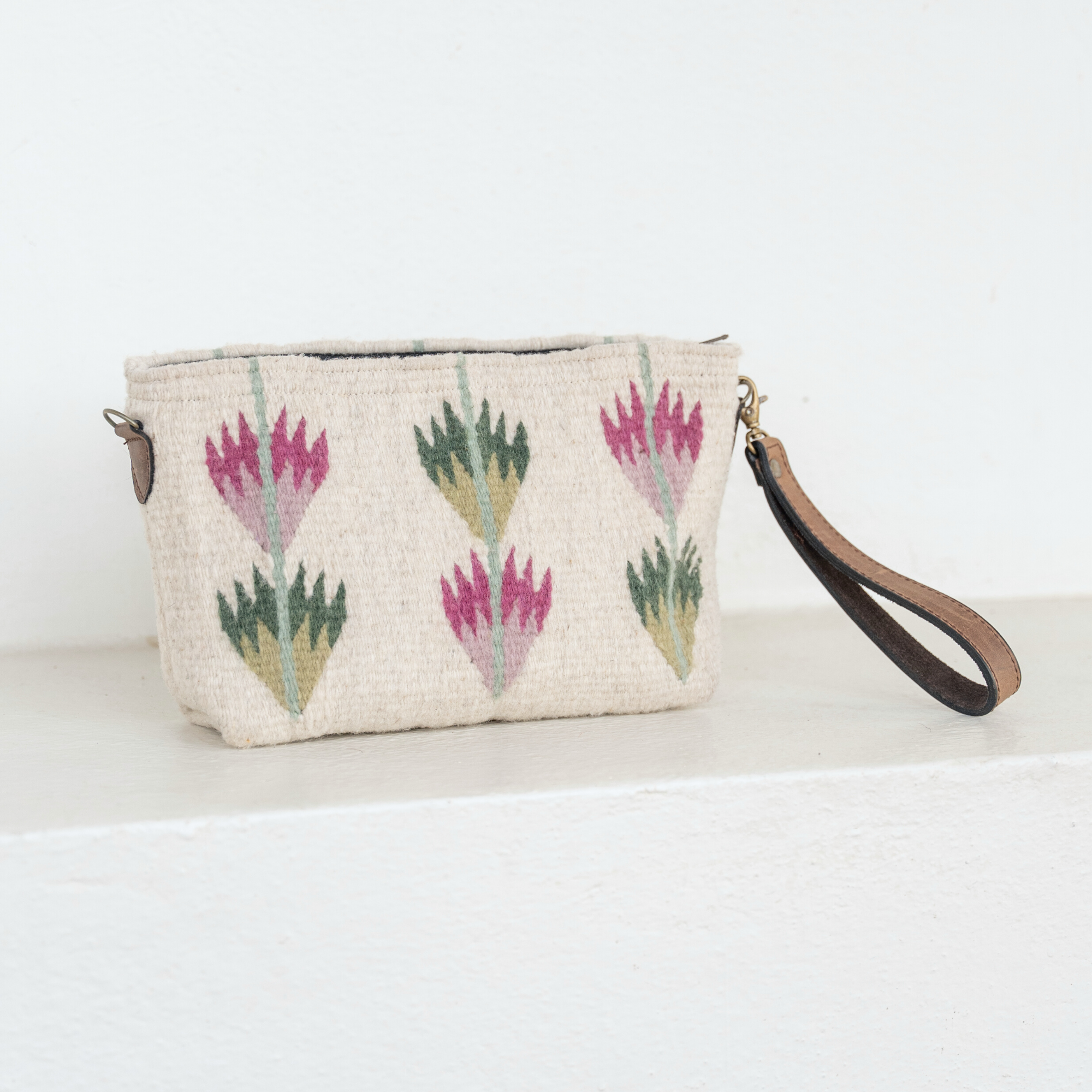 Agave 3-in-1 Convertible Clutch