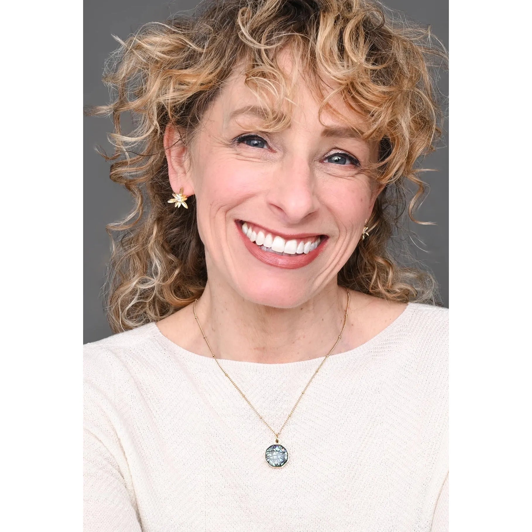 Cherished Reflections Locket