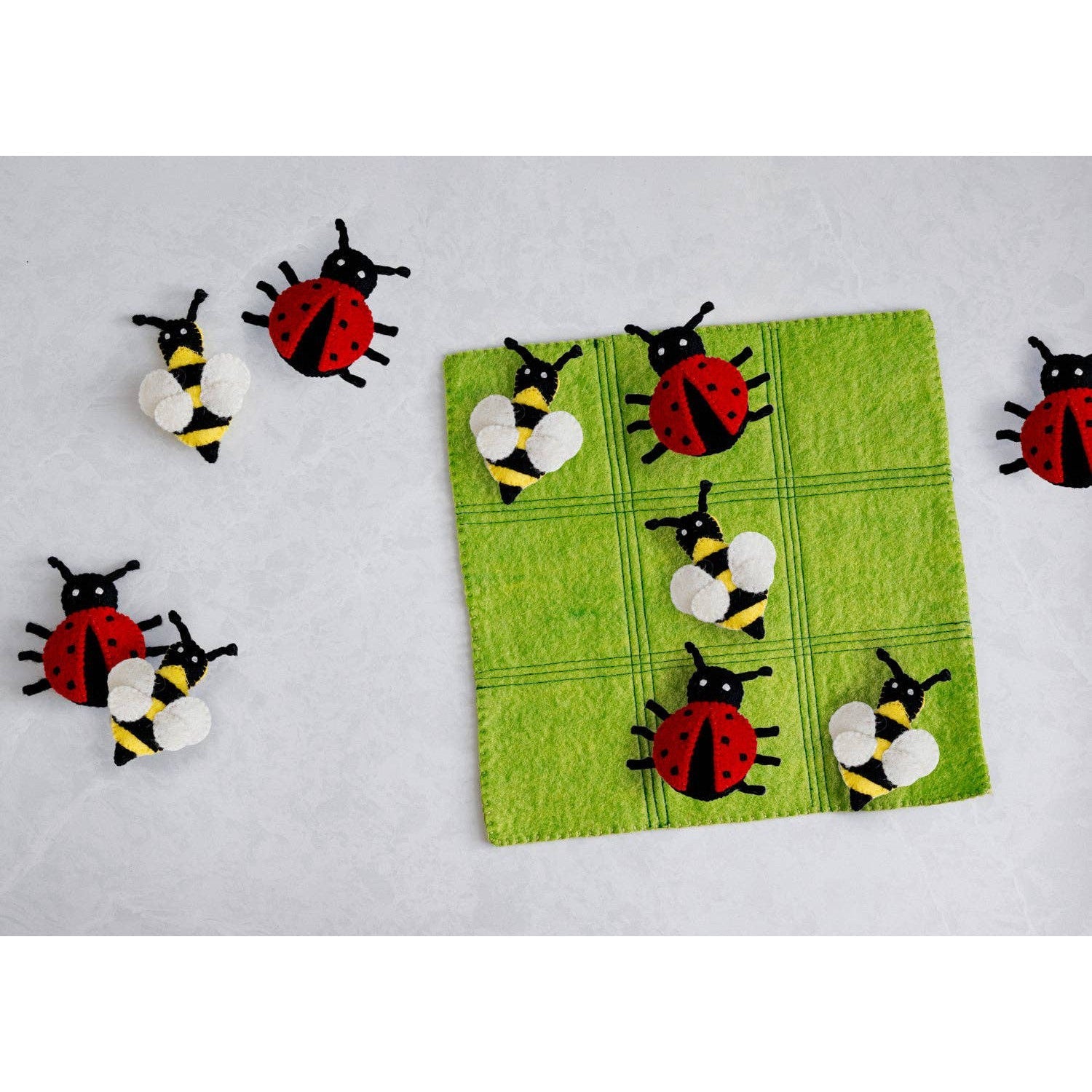 Felt Tic-Tac-Toe Game: Insects