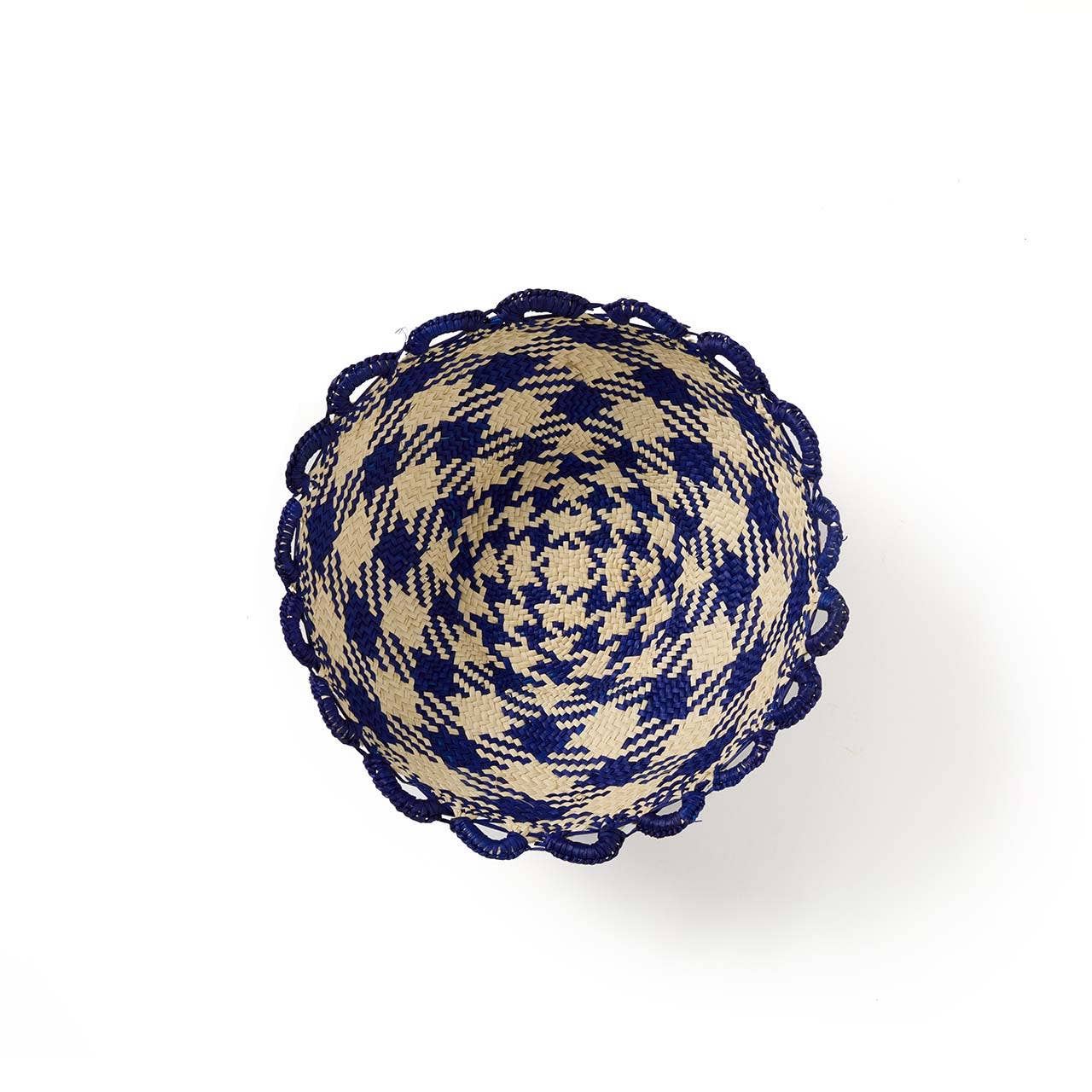 Gingham Scallop Basket