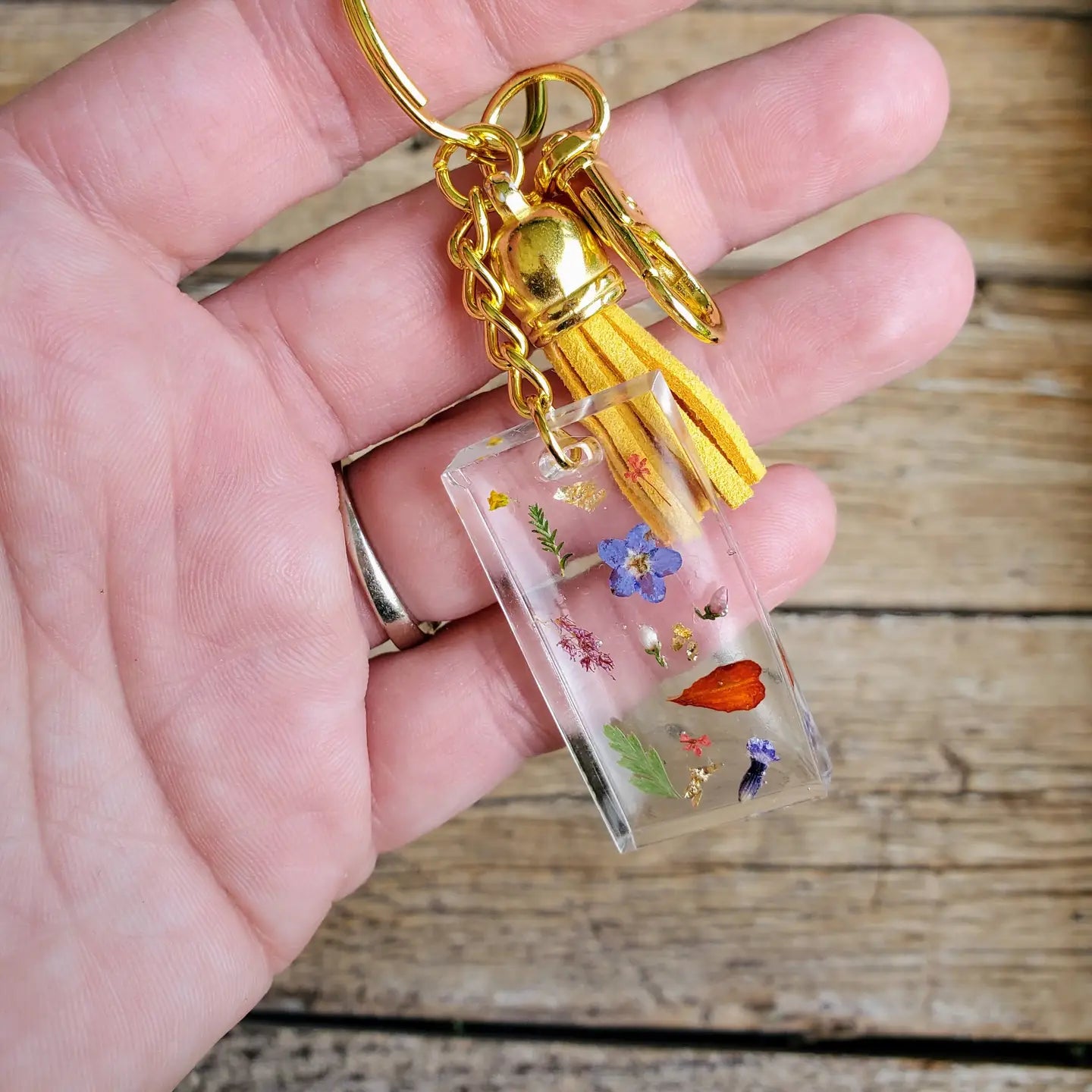 Mixed Wildflower Keychain- Assorted Tassel Colors