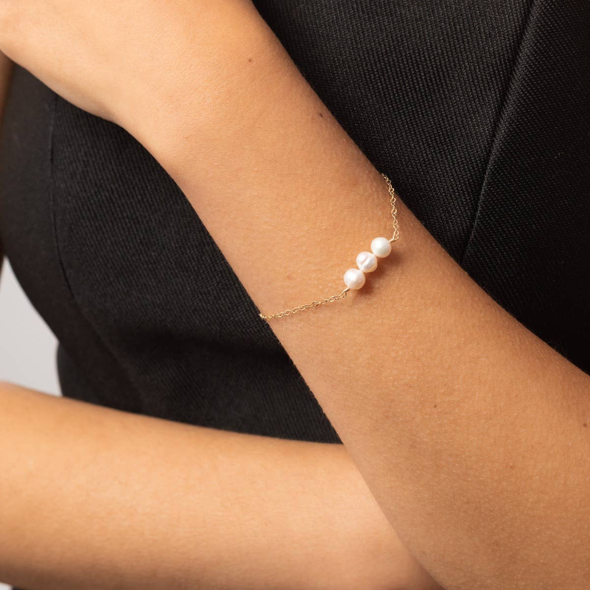Leeda Pearl Bracelet- 14k Gold Filled