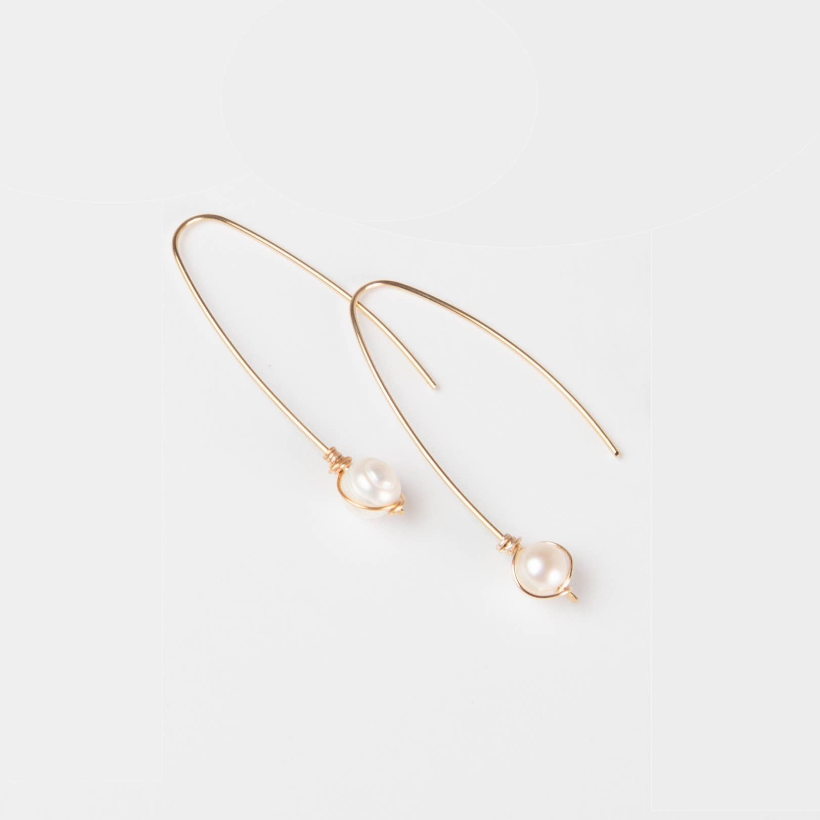 Rana Pearl Threader Earrings