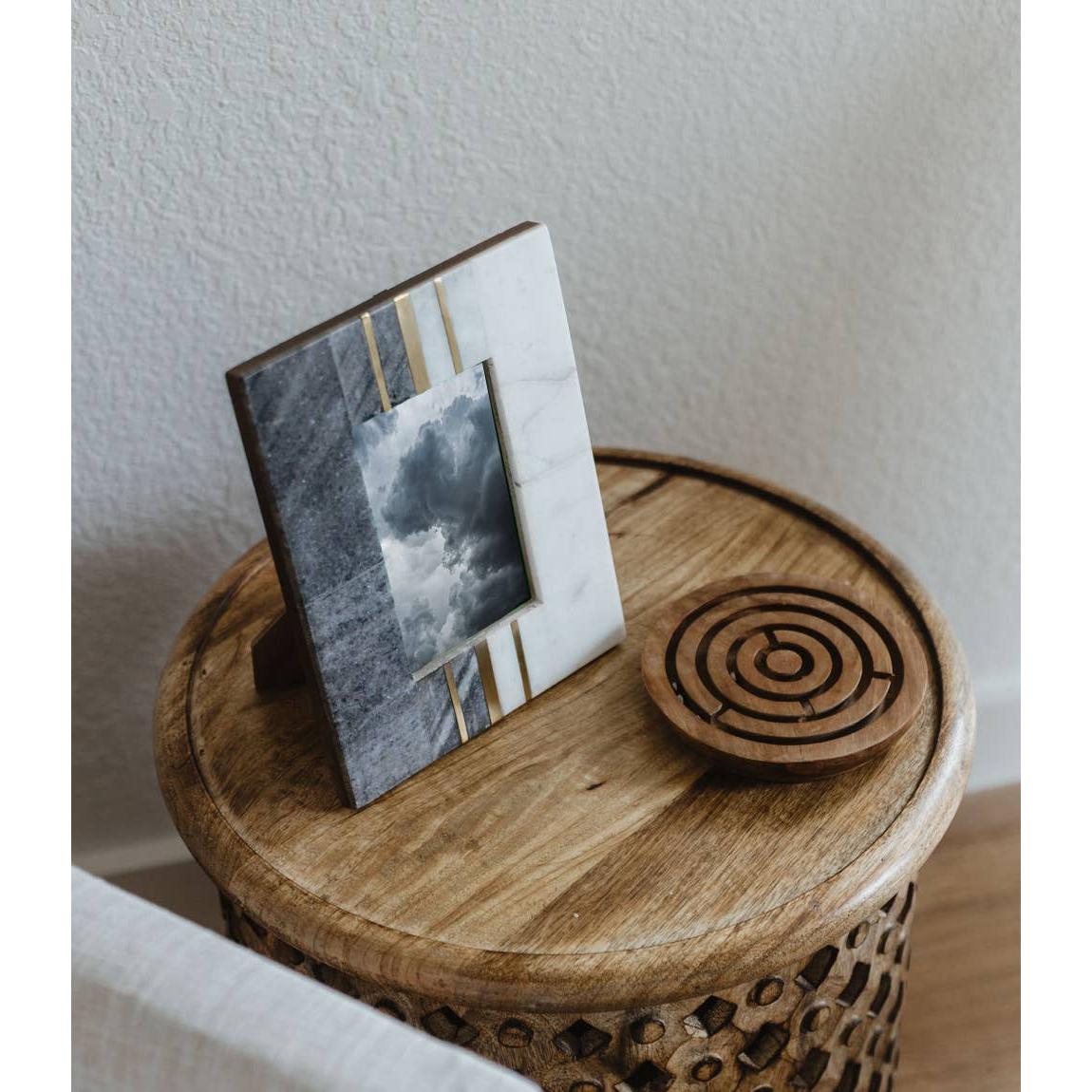 Sammita 4x6 Black & White Picture Frame