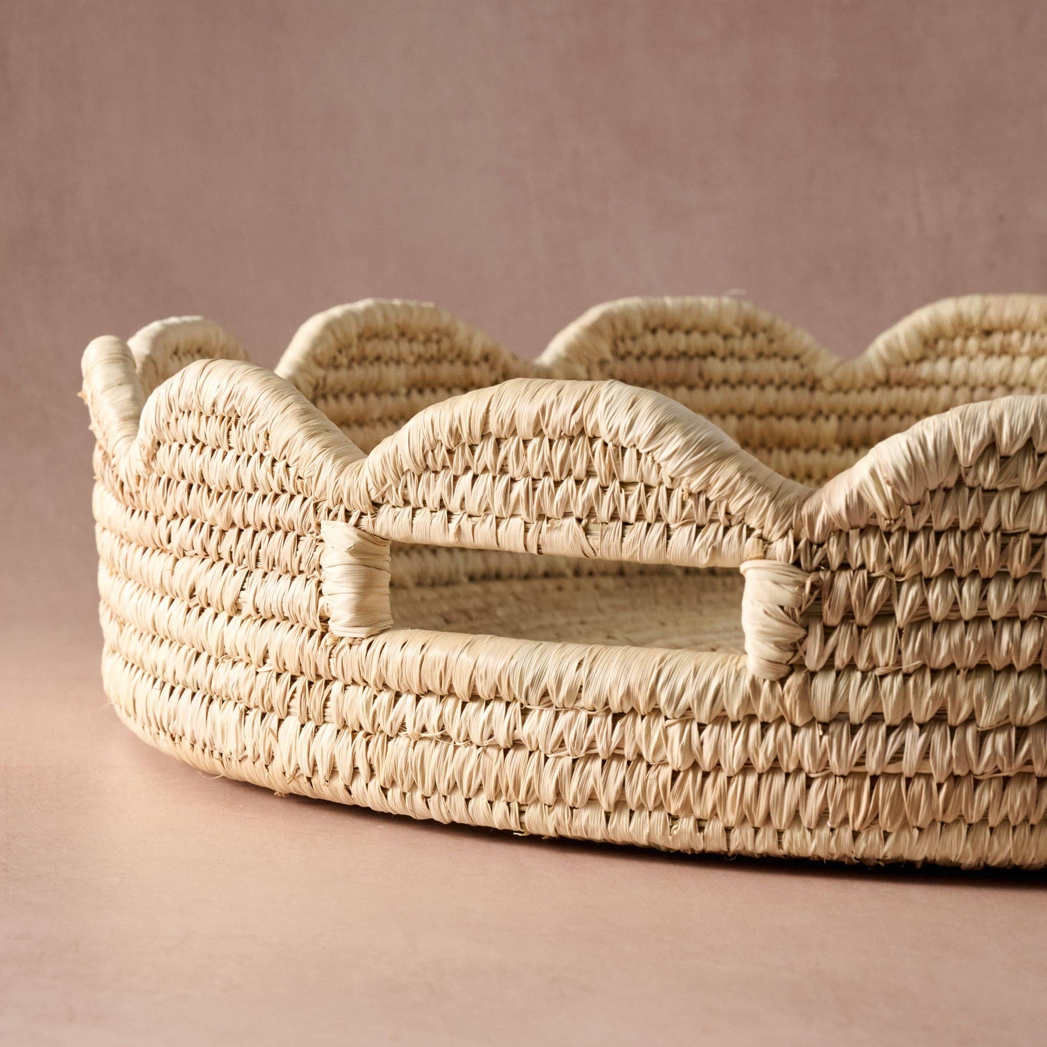 Seba Scalloped Palm Leaf Tray (*Local Pickup/Local Delivery Only)