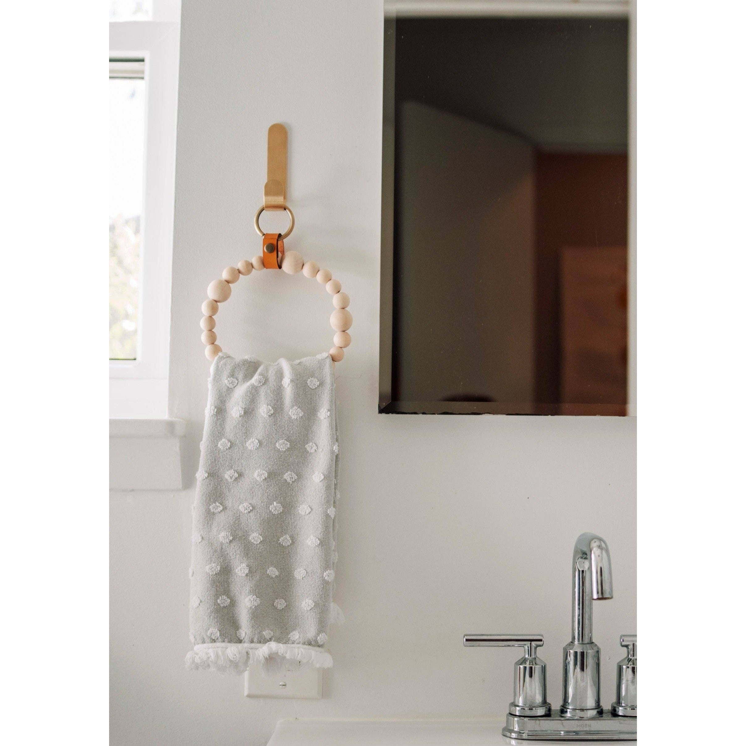 Serenity Towel Hanger: Chocolate