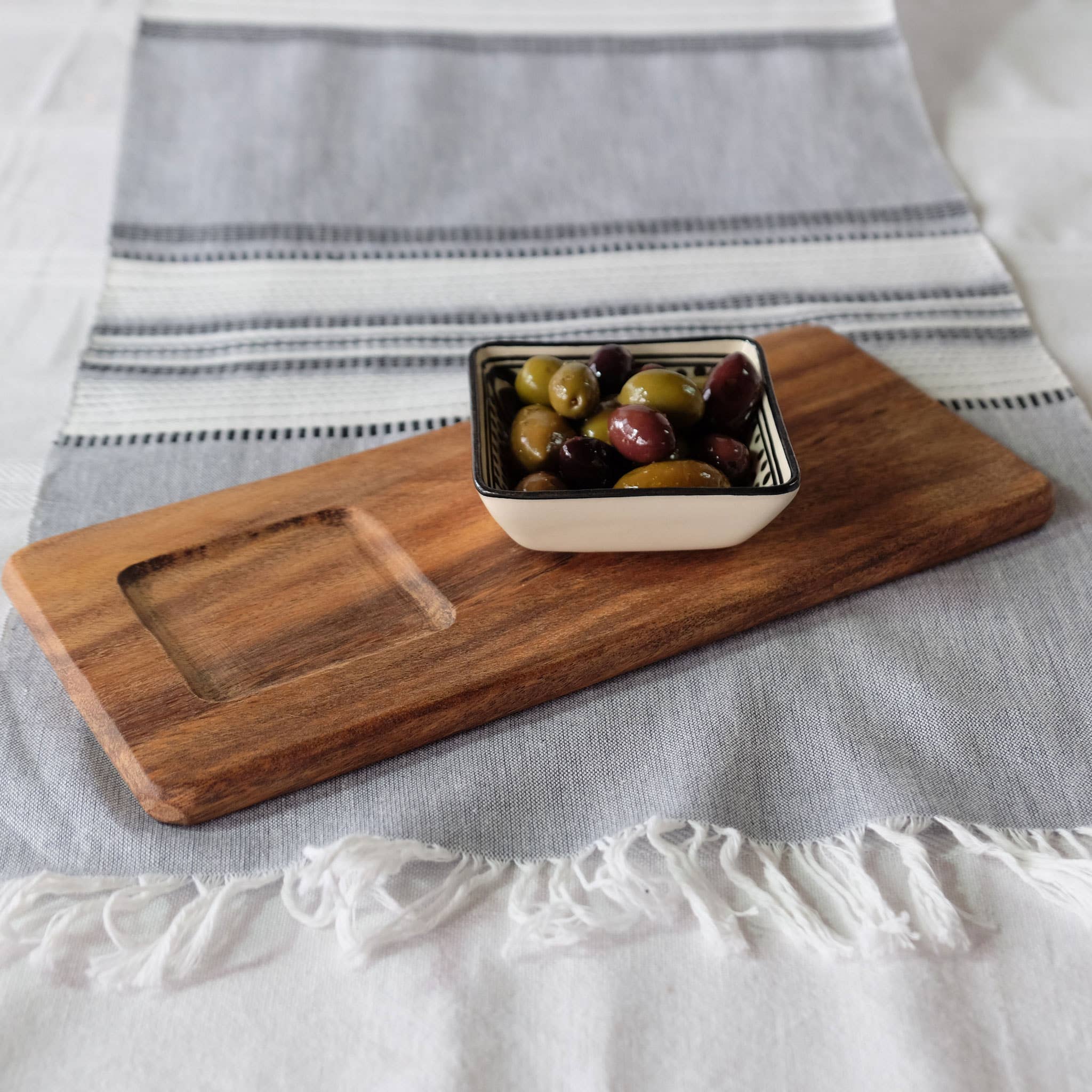 Small Rectangle Board for Square Dish