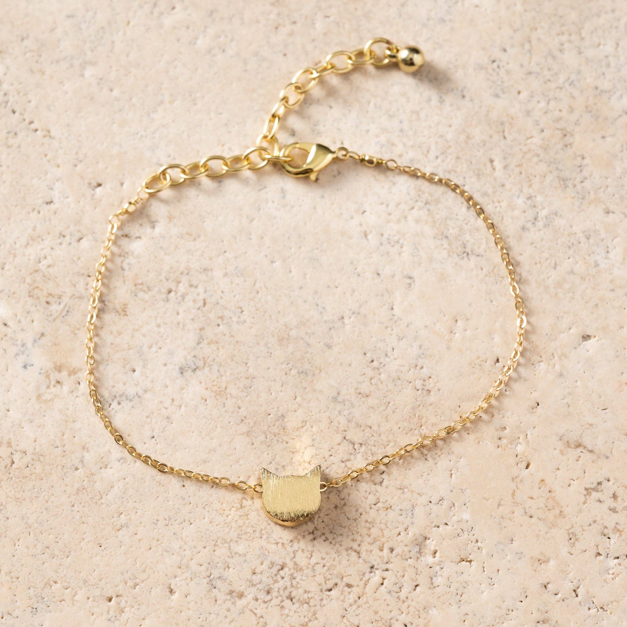 Thoda Dainty Cat Bracelet