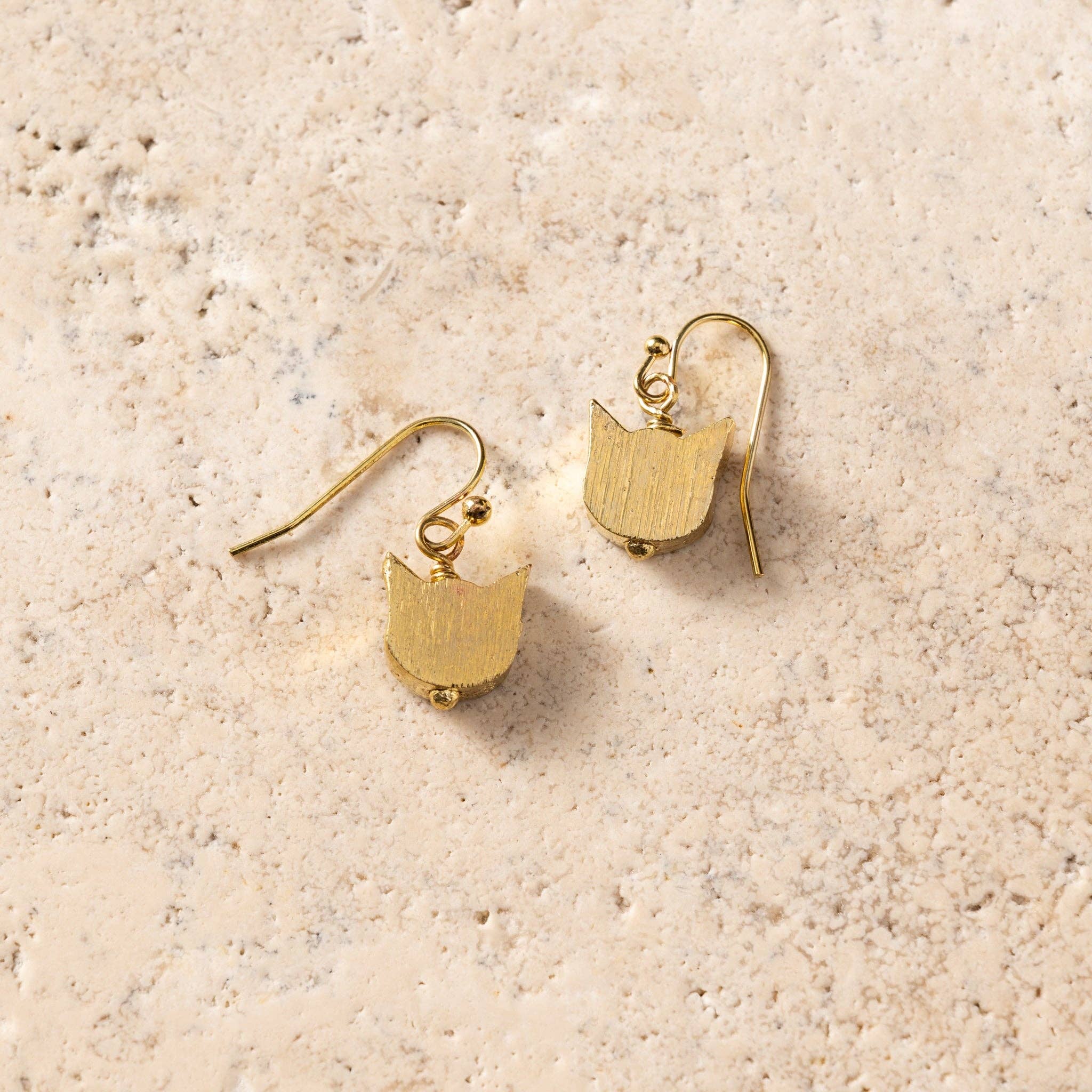 Thoda Dainty Cat Earrings