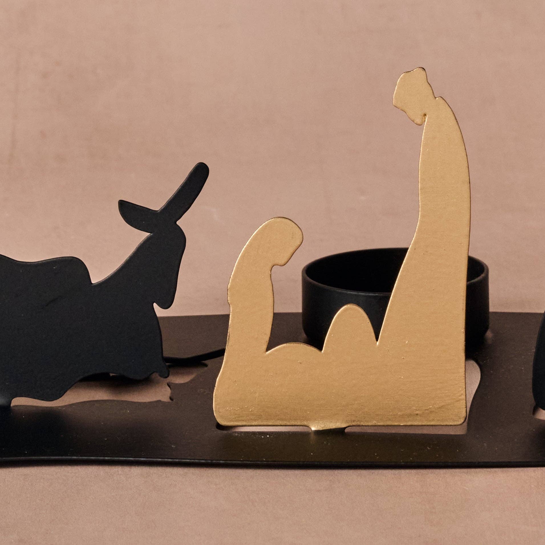 Traad Iron Nativity Creche