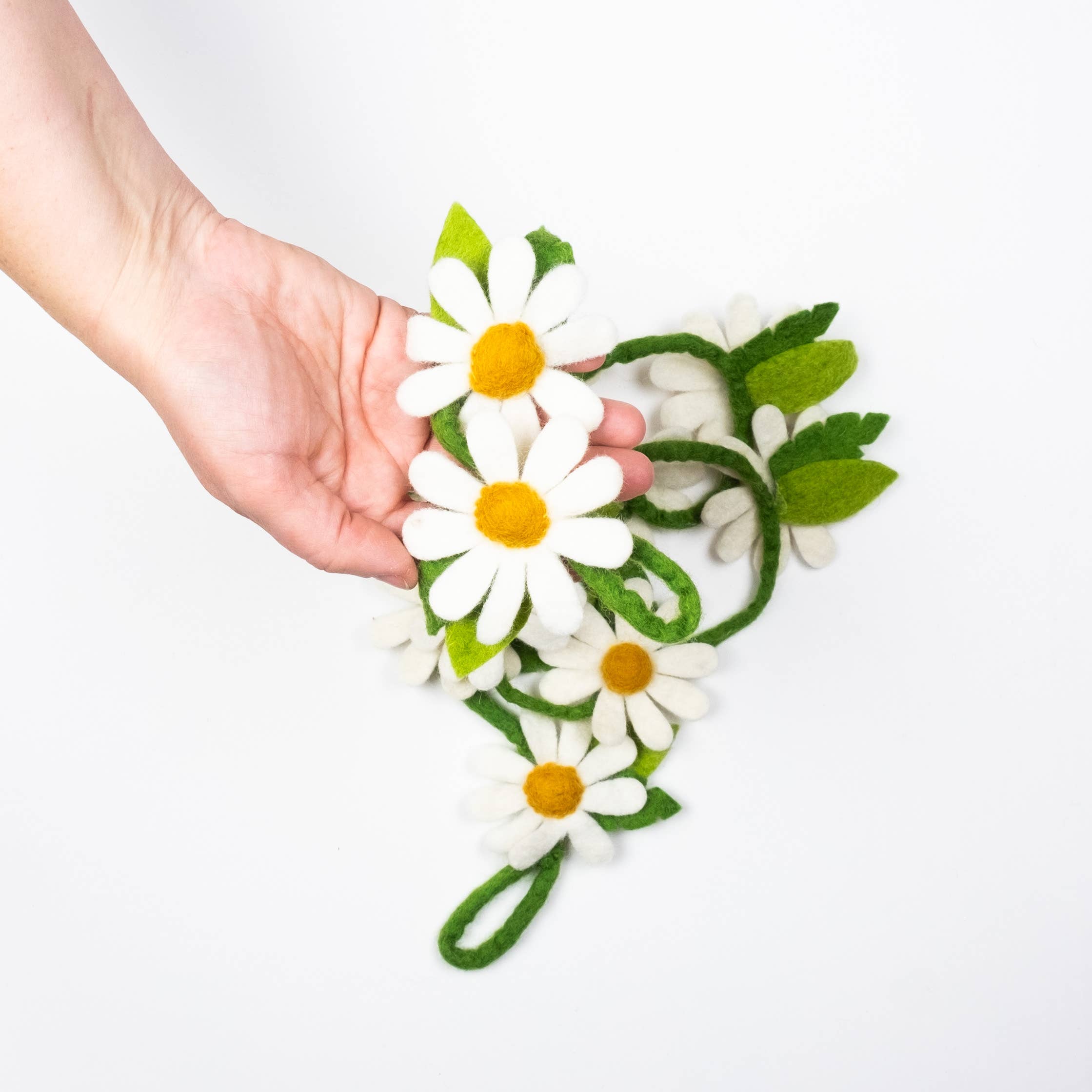 White Daisy Garland