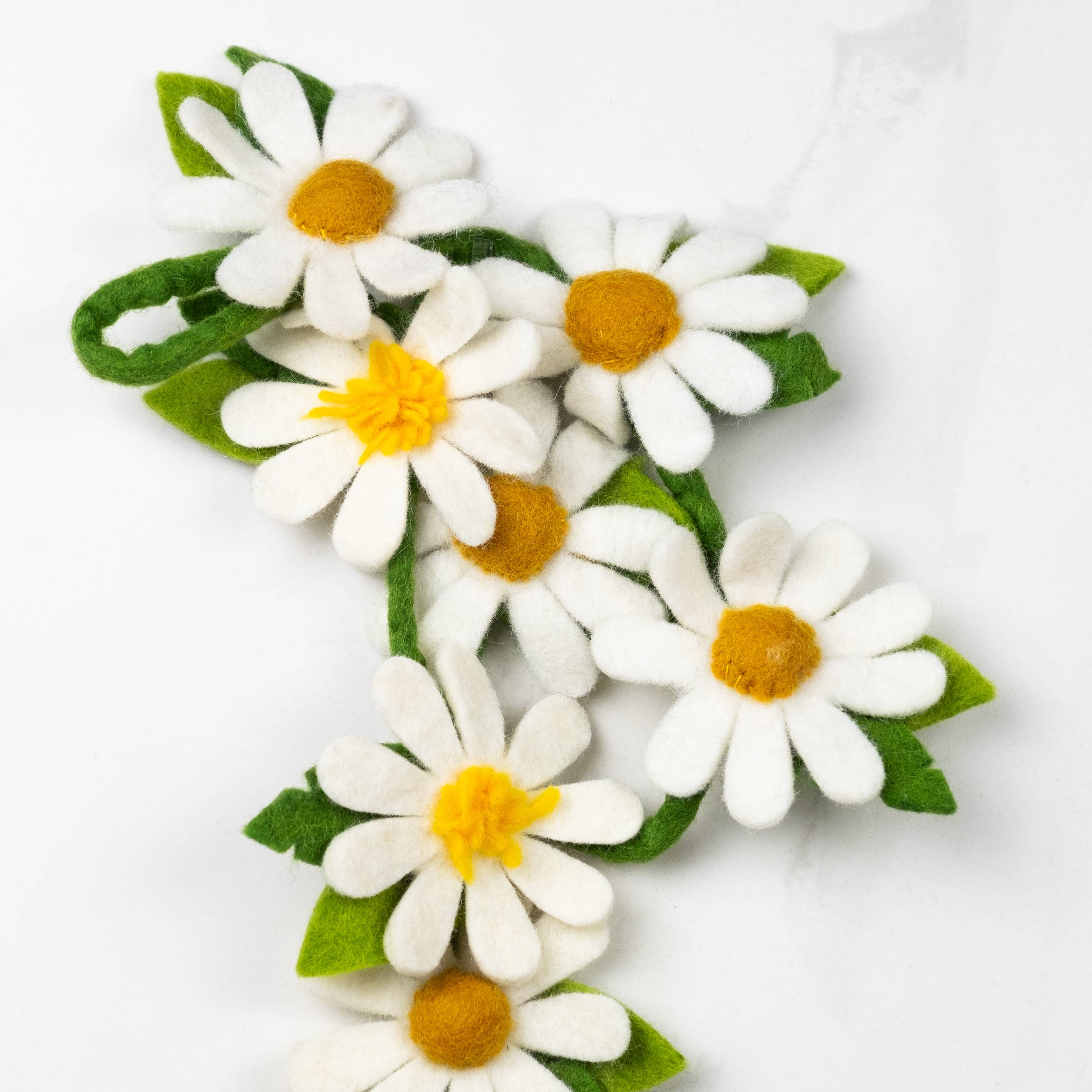 White Daisy Garland