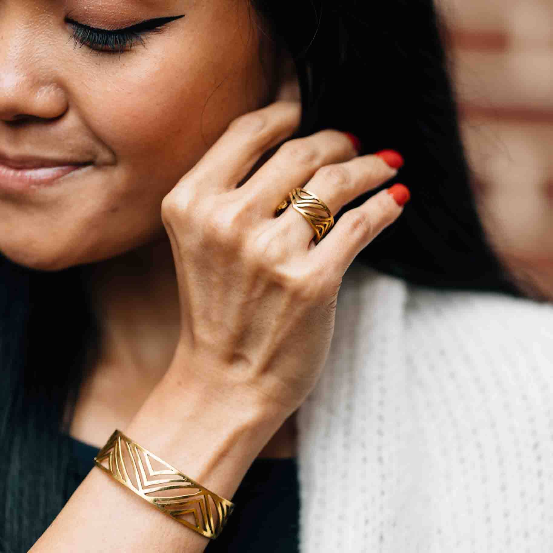 Wingtips Ring