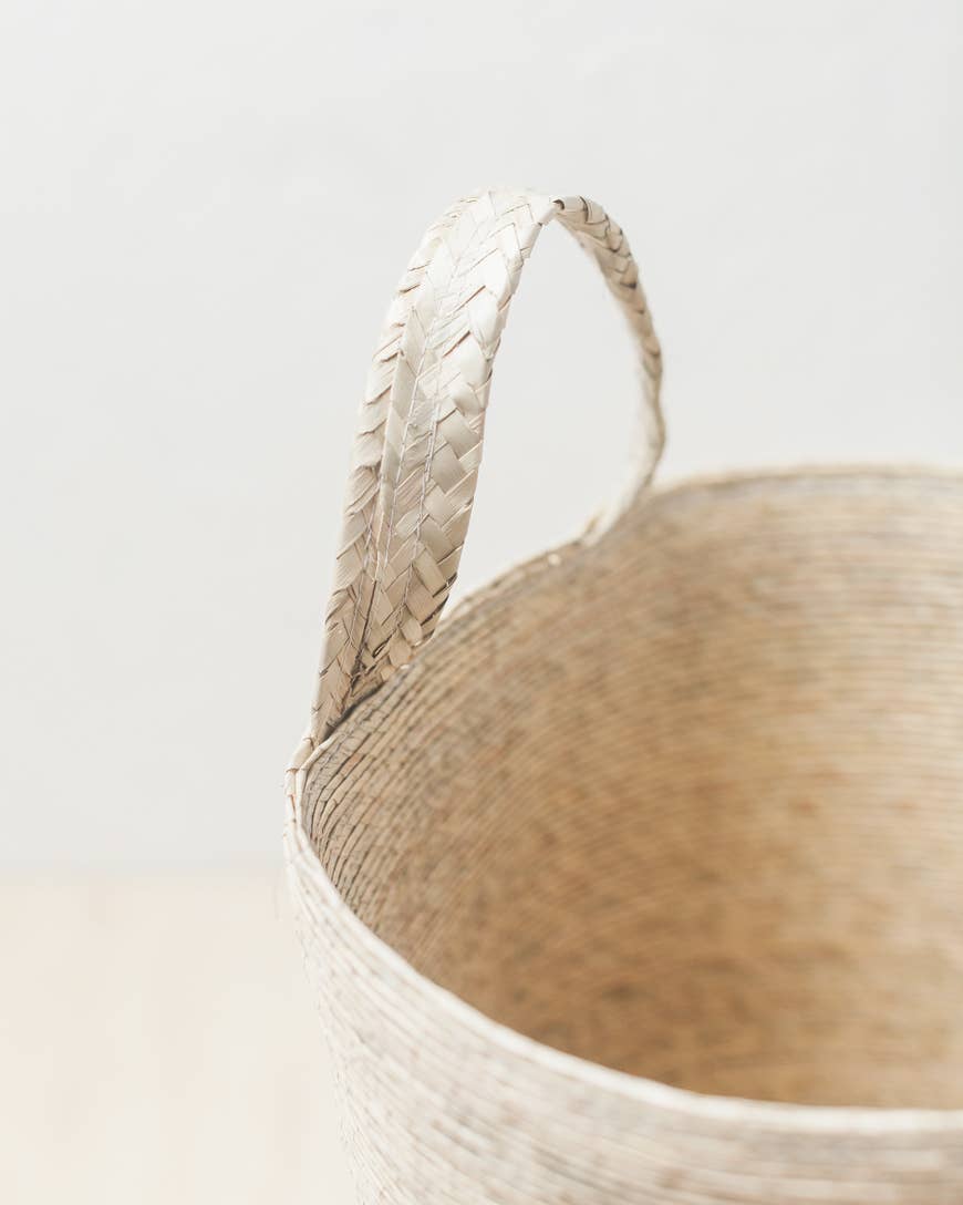 Prado Hanging Palm Basket (*Local Pickup/Local Delivery Only)