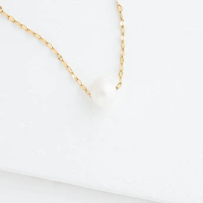 Annie Gold Pearl Necklace